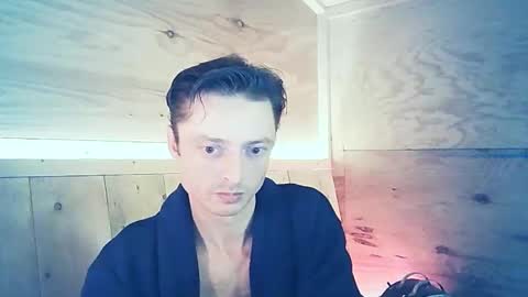 Snapshot of beukenstein chatting on 13, 1, 2025 . online show from 13, 1, 2025