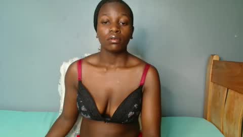 Snapshot of beverly_bay chatting on 9, 5, 2026 beverly online show from 9, 5, 2026