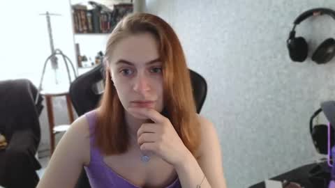 Snapshot of beverly_yay chatting on 4, 5, 2026 beverly_yay online show from 4, 5, 2026