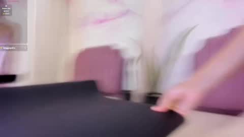 bianca_angel_ online show from 4, 2, 2026