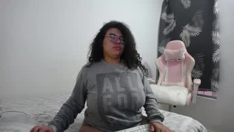 Snapshot of bianca_boobs chatting on 25, 1, 2025 Bianca Tuesday to Sunday from 2am to 6am UTC-5 online show from 25, 1, 2025