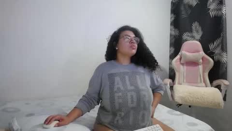 Bianca Tuesday to Sunday from 2am to 6am UTC-5 online show from 6, 2, 2026