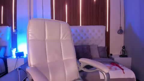 biancaferrer1 online show from 18, 6, 2026