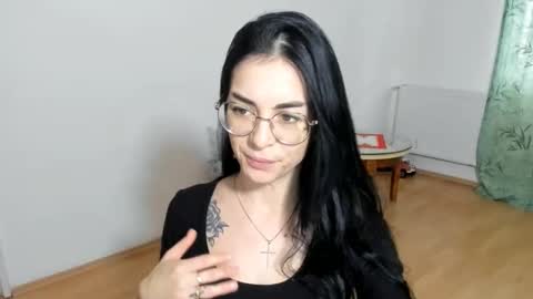 Snapshot of bibitina chatting on 10, 1, 2025 innasugarwild online show from 10, 1, 2025