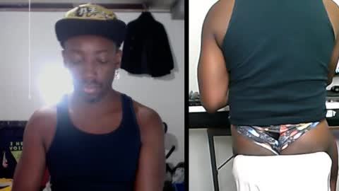 Snapshot of bicepsandfrot chatting on 25, 10, 2025 BicepsandFrot online show from 25, 10, 2025