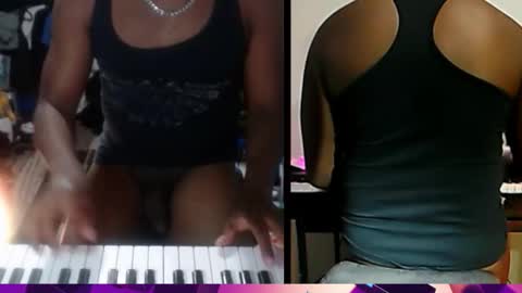 Snapshot of bicepsandfrot chatting on 29, 10, 2025 BicepsandFrot online show from 29, 10, 2025