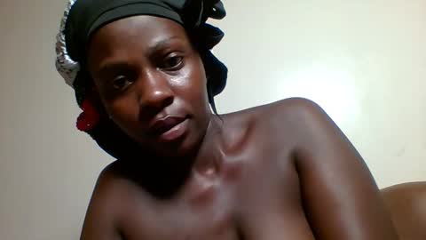 Snapshot of bigass_berry chatting on 7, 2, 2026 bigass online show from 7, 2, 2026