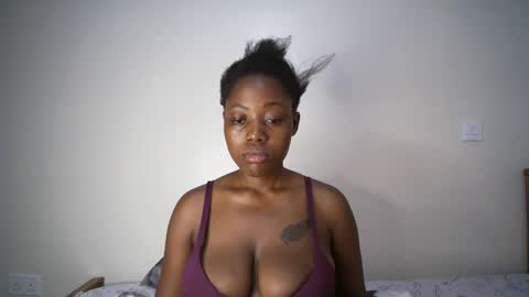 Snapshot of bigassmello_ chatting on 1, 4, 2026 bigassmello_ online show from 1, 4, 2026