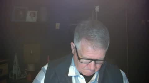 Snapshot of bigbeerdrinker1 chatting on 21, 12, 2024 bigbeerdrinker online show from 21, 12, 2024