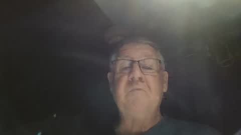 Snapshot of bigbeerdrinker1 chatting on 11, 11, 2025 bigbeerdrinker online show from 11, 11, 2025