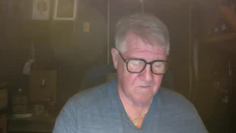 Snapshot of bigbeerdrinker1 chatting on 21, 4, 2026 bigbeerdrinker online show from 21, 4, 2026