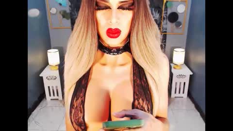 Loraine Cruz online show from 11, 2, 2026