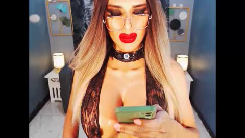 Snapshot of bigbomblhoraine chatting on 13, 5, 2026 Loraine Cruz online show from 13, 5, 2026