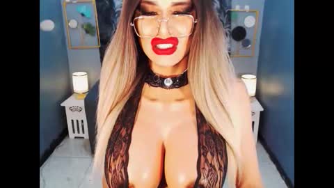 Snapshot of bigbomblhoraine chatting on 15, 5, 2026 Loraine Cruz online show from 15, 5, 2026