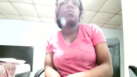 Snapshot of bigboobs_bouncin chatting on 18, 5, 2026 Ashley online show from 18, 5, 2026