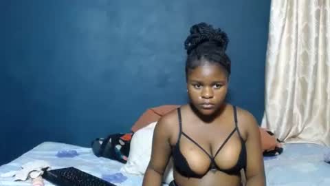 Snapshot of bigbooby55 chatting on 27, 10, 2025 bigbooby55 online show from 27, 10, 2025