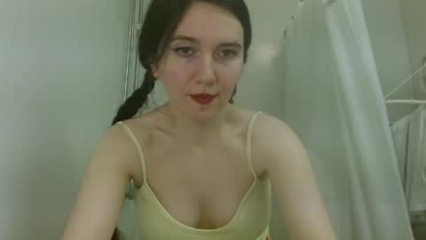 Snapshot of bigbootybunny chatting on 6, 4, 2026 Isabella online show from 6, 4, 2026