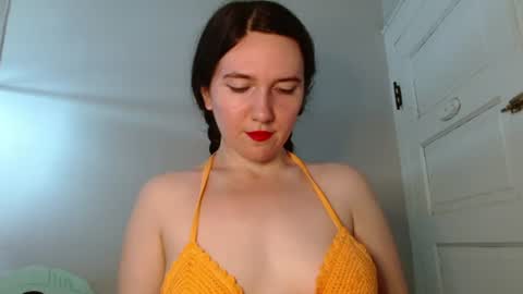 Snapshot of bigbootybunny chatting on 5, 7, 2026 Isabella online show from 5, 7, 2026