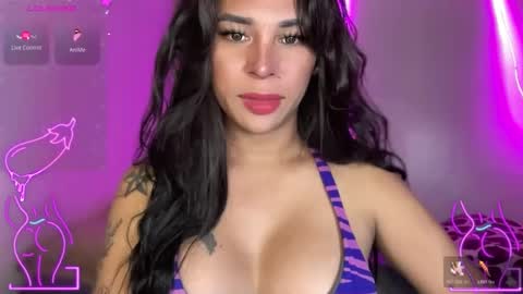 queen amanda online show from 4, 12, 2025