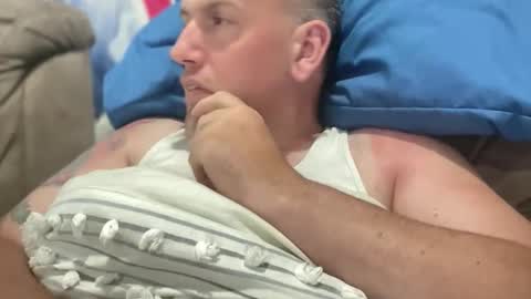bigcocksuckingslut online show from 19, 5, 2026