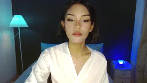 katherine Pierce online show from 6, 1, 2025