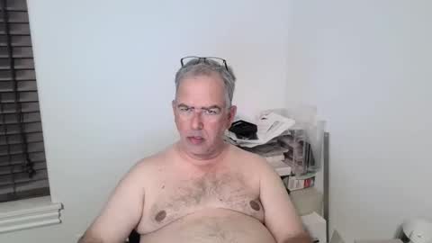 Snapshot of bigdylan17 chatting on 3, 11, 2025 Dylan 56 Taleah 53 online show from 3, 11, 2025