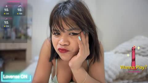 Snapshot of bigg_bananats chatting on 16, 4, 2026 YourBestGirlTs online show from 16, 4, 2026