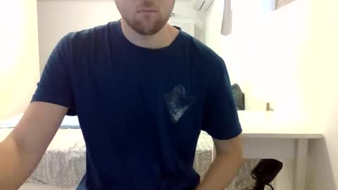 Snapshot of biggbaguette1 chatting on 14, 9, 2025 biggbaguette1 online show from 14, 9, 2025