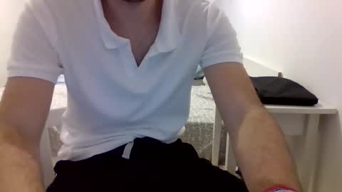 Snapshot of biggbaguette1 chatting on 29, 9, 2025 biggbaguette1 online show from 29, 9, 2025