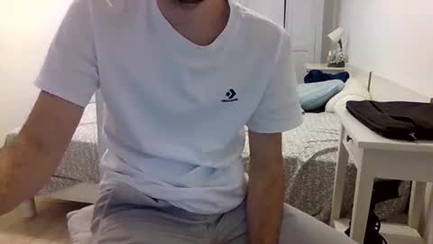 Snapshot of biggbaguette1 chatting on 8, 10, 2025 biggbaguette1 online show from 8, 10, 2025