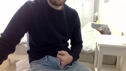 Snapshot of biggbaguette1 chatting on 6, 1, 2026 biggbaguette1 online show from 6, 1, 2026