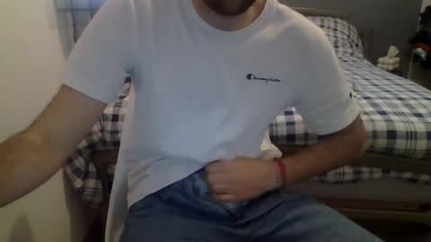 Snapshot of biggbaguette1 chatting on 5, 2, 2026 biggbaguette1 online show from 5, 2, 2026