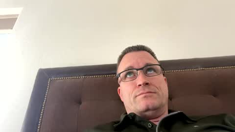 bigger22332233 online show from 19, 1, 2025