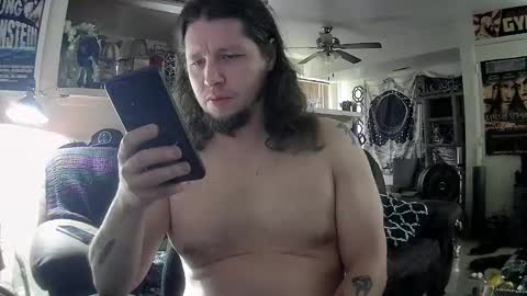 biggerisbetter21 online show from 27, 2, 2025