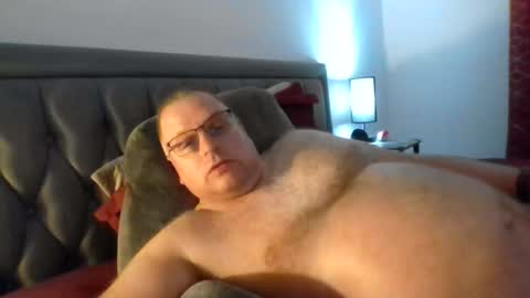 Snapshot of bigguy2014 chatting on 4, 5, 2026 bigguy2014 online show from 4, 5, 2026