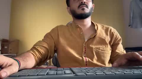 bighandsomesatisfy online show from 10, 4, 2026