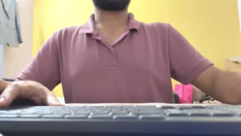 bighandsomesatisfy online show from 16, 4, 2026