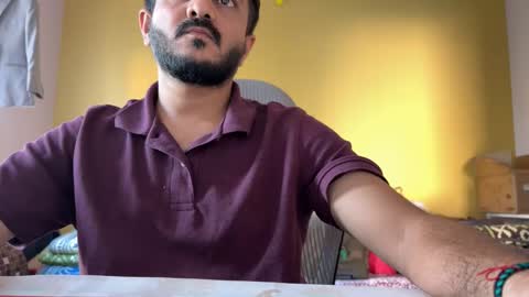 bighandsomesatisfy online show from 17, 4, 2026