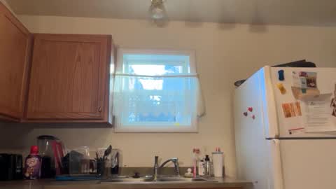 Snapshot of bigheadaddy90 chatting on 12, 11, 2025 Daniel Noelia online show from 12, 11, 2025