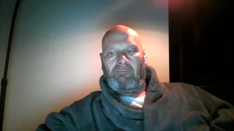 Snapshot of bigmike3339 chatting on 10, 12, 2024 bigmike3339 online show from 10, 12, 2024