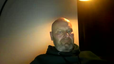 Snapshot of bigmike3339 chatting on 2, 1, 2025 bigmike3339 online show from 2, 1, 2025