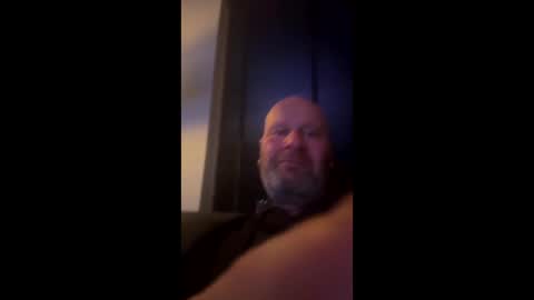 Snapshot of bigmike3339 chatting on 10, 1, 2025 bigmike3339 online show from 10, 1, 2025