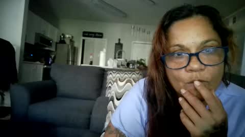 the Mini mami online show from 19, 11, 2025