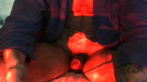 Snapshot of bigreallover chatting on 4, 1, 2025 ...... online show from 4, 1, 2025