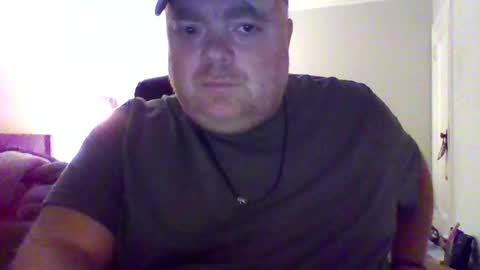 Snapshot of bigred_nyc chatting on 30, 10, 2025 Big Red online show from 30, 10, 2025