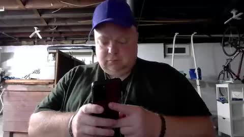 Snapshot of bigred_nyc chatting on 27, 5, 2026 Big Red online show from 27, 5, 2026