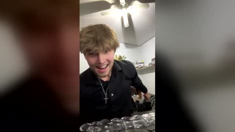 bigskinnyboyshh online show from 13, 12, 2025