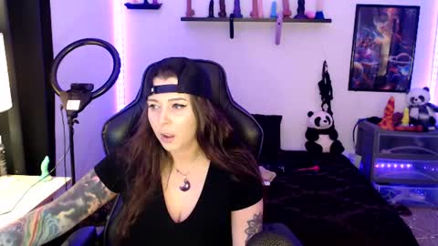 Snapshot of bigtittedtattedlesbian chatting on 21, 6, 2026 Nichole lights online show from 21, 6, 2026