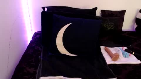 Nichole lights online show from 6, 7, 2026