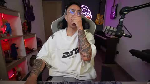 Snapshot of bigxboy96 chatting on 2, 11, 2025 bigxboy96 online show from 2, 11, 2025